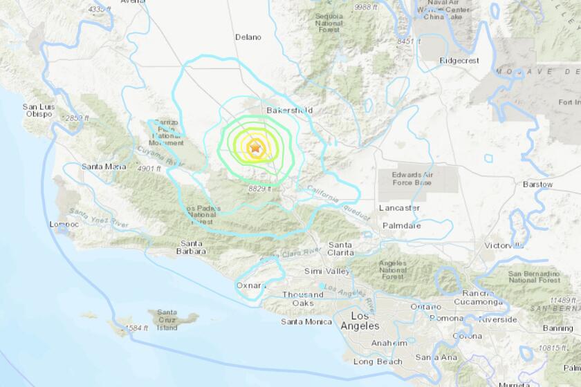 USGS reports an earthquake of 5.3 magniture southwest of Lamont, Ca. just after 9pm PDT.